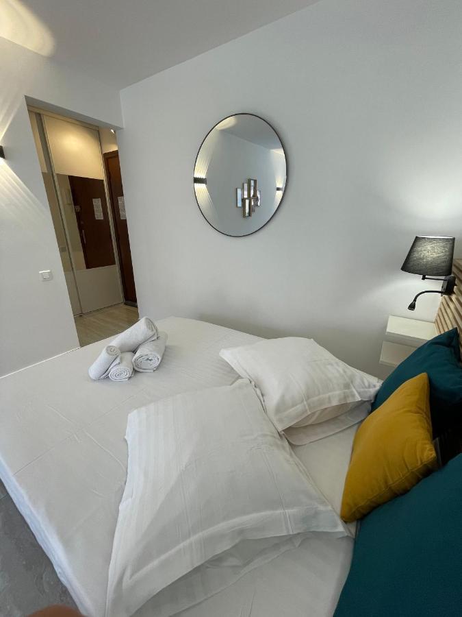 Chaleureux Studio, 200M De La Plage, Parking, Wifi Roquebrune-Cap-Martin Exterior foto